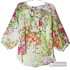 Jennifer Lopez women's XL green flower print sheer pullover blouse. 3044